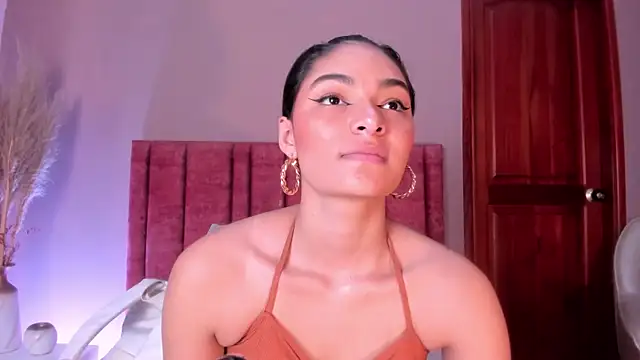 LunaAspen  online show from 4, 2, 2026