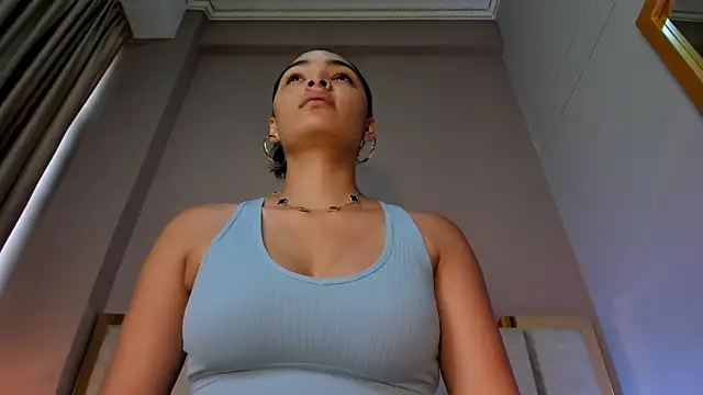 LunaAspen  online show from 6, 11, 2025