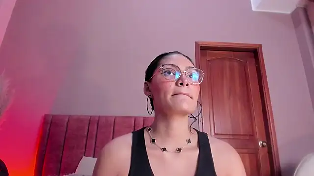 LunaAspen  online show from 9, 2, 2026