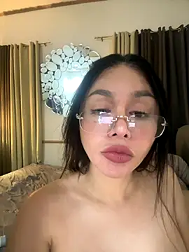 Snapshot of Monstercockgoddessx chatting on 4, 10, 2025 Monstercockgoddessx online show from 4, 10, 2025