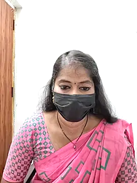 Snapshot of tamil_Sigappu_Roja chatting on 10, 6, 2026 tamil Sigappu Roja online show from 10, 6, 2026