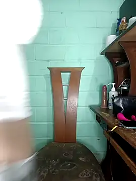 Bigtiti01 online show from 10, 10, 2025