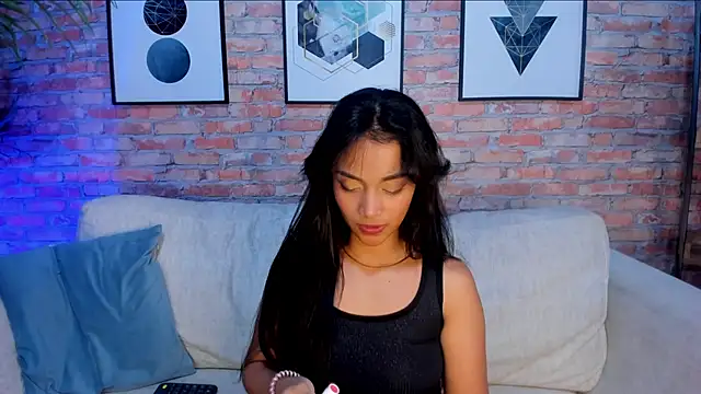 MelanyOconner online show from 8, 3, 2026