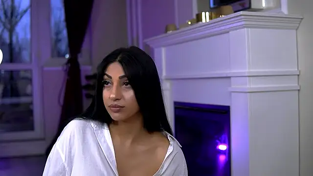 EmaHallee online show from 27, 3, 2026