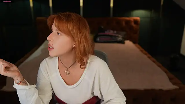 BadAfina online show from 6, 11, 2025