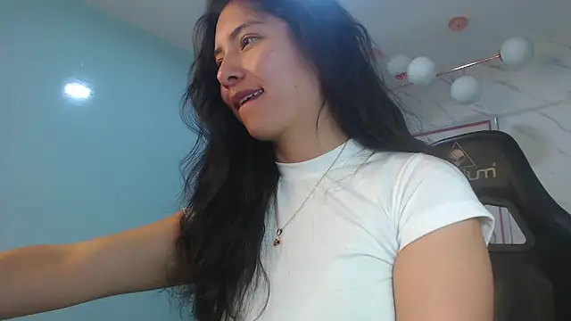 Snapshot of victoria_hernandez_t_ chatting on 25, 5, 2026 victoria hernandez t online show from 25, 5, 2026