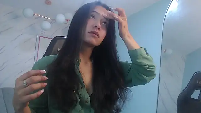 victoria hernandez t  online show from 6, 3, 2026