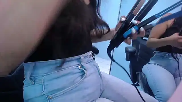 Snapshot of victoria_hernandez_t_ chatting on 18, 11, 2025 victoria hernandez t online show from 18, 11, 2025