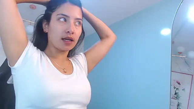 victoria hernandez t  online show from 7, 4, 2026