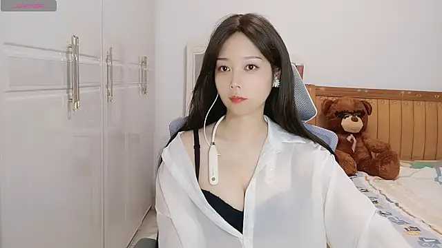 Snapshot of Xiaotantan-99 chatting on 24, 9, 2025 Xiaotantan-99 online show from 24, 9, 2025