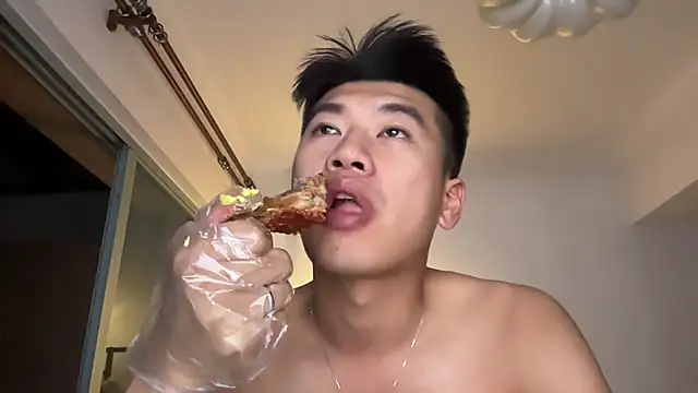 Snapshot of heywilliam chatting on 17, 11, 2025 heywilliam online show from 17, 11, 2025