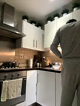 Michel huge online show from 11, 11, 2025