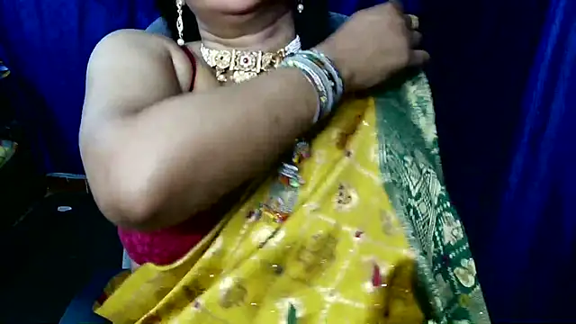 QUEEN SAKHI- online show from 10, 4, 2026