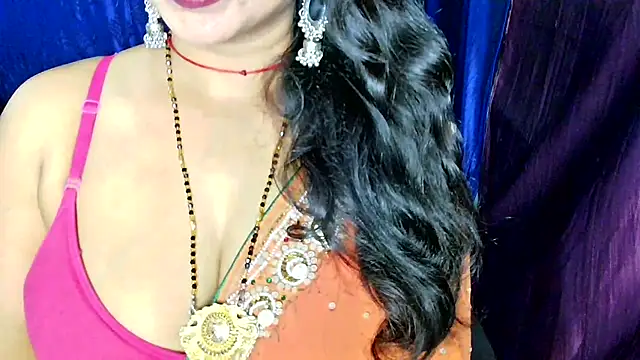 Snapshot of QUEEN_SAKHI- chatting on 10, 6, 2026 QUEEN SAKHI- online show from 10, 6, 2026