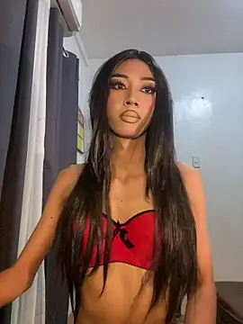 Snapshot of YourTiffanyX chatting on 3, 7, 2026 YourTiffanyX online show from 3, 7, 2026