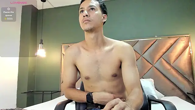 Snapshot of Marcus_Jeron chatting on 9, 7, 2026 Marcus Jeron online show from 9, 7, 2026