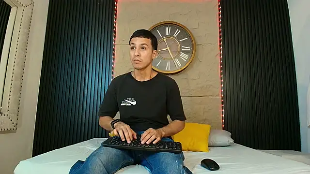 Snapshot of Marcus_Jeron chatting on 23, 6, 2026 Marcus Jeron online show from 23, 6, 2026