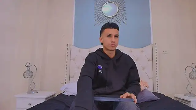 Snapshot of Marcus_Jeron chatting on 27, 4, 2026 Marcus Jeron online show from 27, 4, 2026