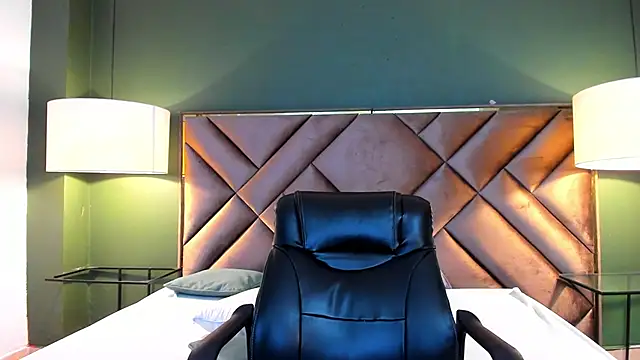 Snapshot of Marcus_Jeron chatting on 4, 6, 2026 Marcus Jeron online show from 4, 6, 2026