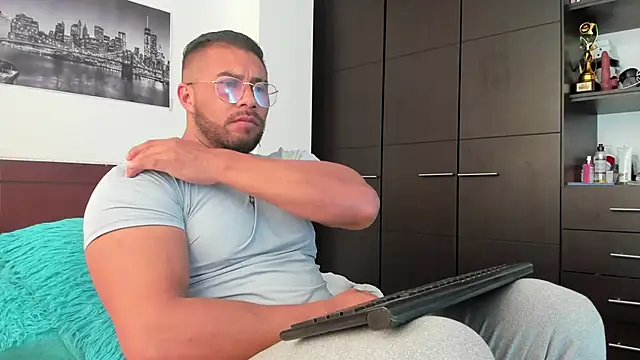 AntonyDAngelo25 online show from 13, 1, 2026