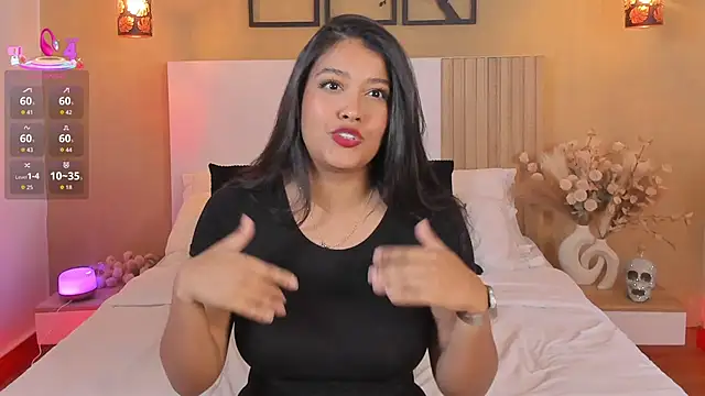 Camila Bustamante online show from 16, 10, 2025