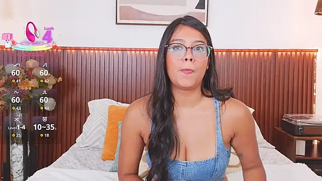 Camila Bustamante online show from 18, 4, 2026