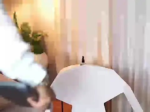 Thiago Valente online show from 17, 10, 2025