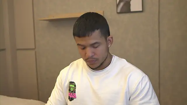 Thiago Valente online show from 2, 3, 2026