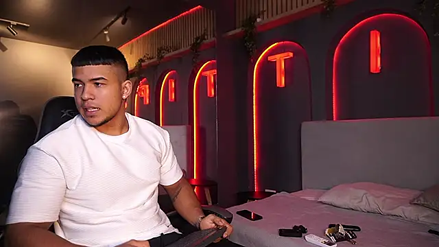 Thiago Valente online show from 20, 4, 2026