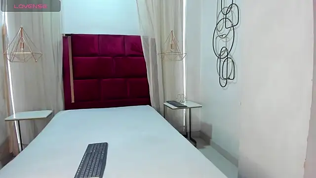 CandySays online show from 4, 10, 2025