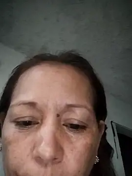 Snapshot of marinita13 chatting on 4, 10, 2025 marinita13 online show from 4, 10, 2025