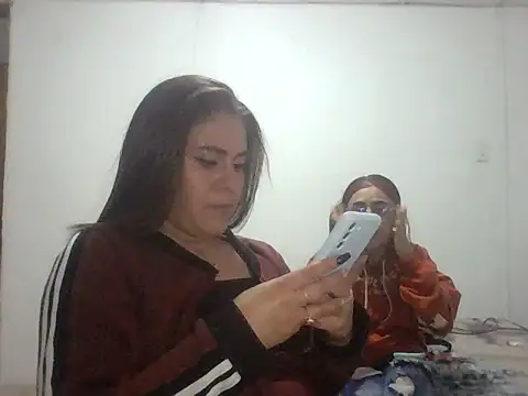 Camiqueen online show from 20, 11, 2025