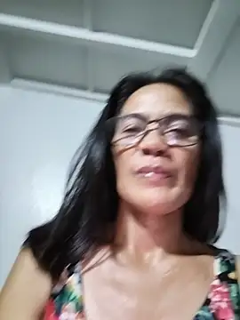 Snapshot of ImYourWoman_55 chatting on 14, 5, 2026 ImYourWoman 55 online show from 14, 5, 2026