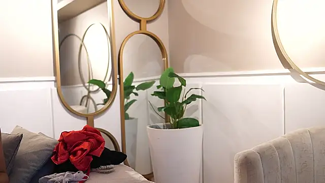 Ariaa Isabell online show from 17, 12, 2025