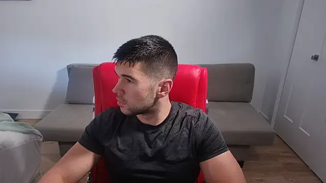 Snapshot of Sand0w chatting on 4, 10, 2025 Sand0w online show from 4, 10, 2025