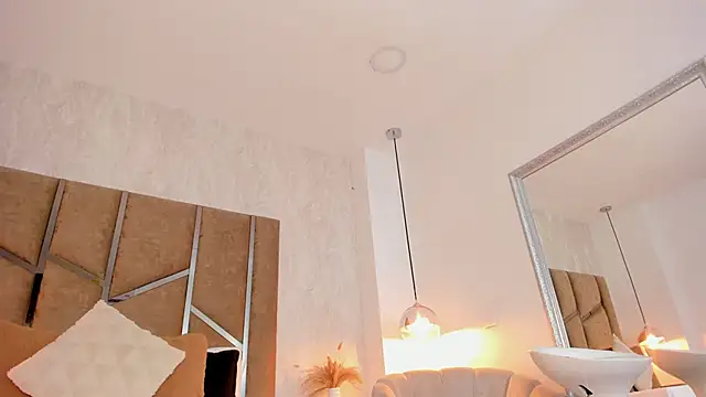 scarlethlux online show from 10, 1, 2026