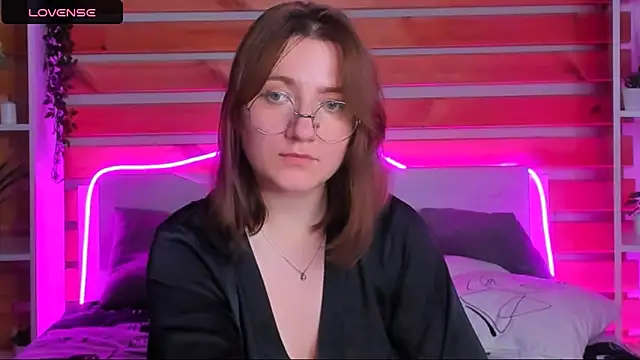 Tara Grainn online show from 28, 9, 2025
