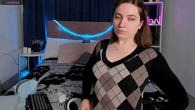 Tara Grainn online show from 9, 9, 2025