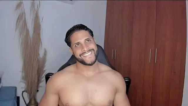 Pier Simons online show from 4, 4, 2026