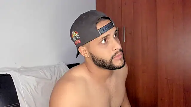 Pier Simons online show from 6, 11, 2025