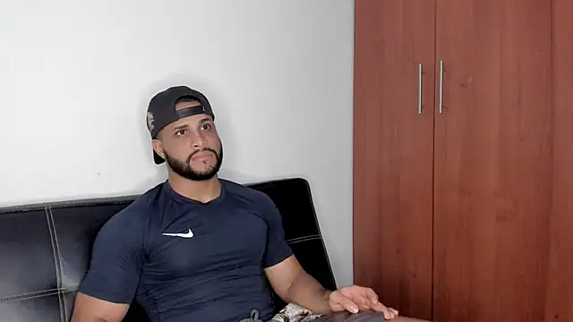 Pier Simons online show from 11, 11, 2025