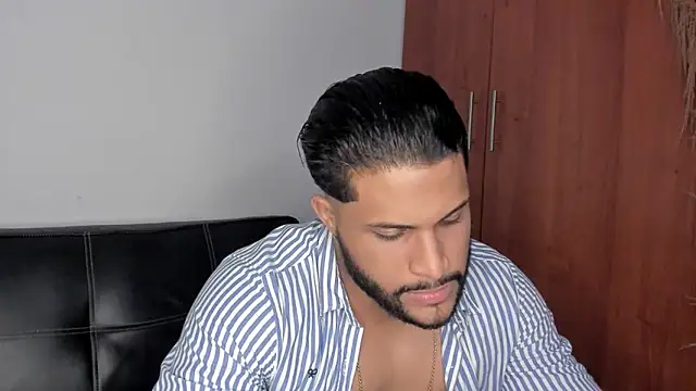 Pier Simons online show from 16, 11, 2025