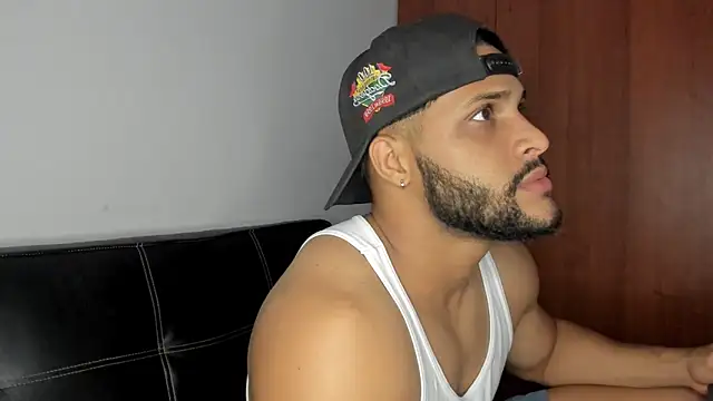 Pier Simons online show from 21, 11, 2025