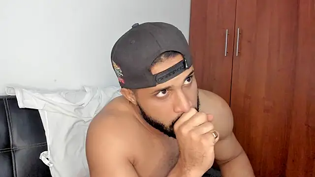 Pier Simons online show from 14, 11, 2025