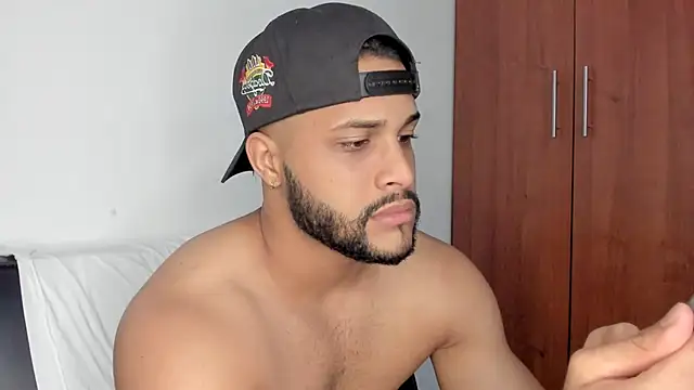 Pier Simons online show from 7, 11, 2025