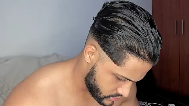 Pier Simons online show from 3, 2, 2026