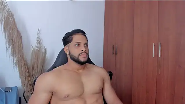 Pier Simons online show from 5, 4, 2026