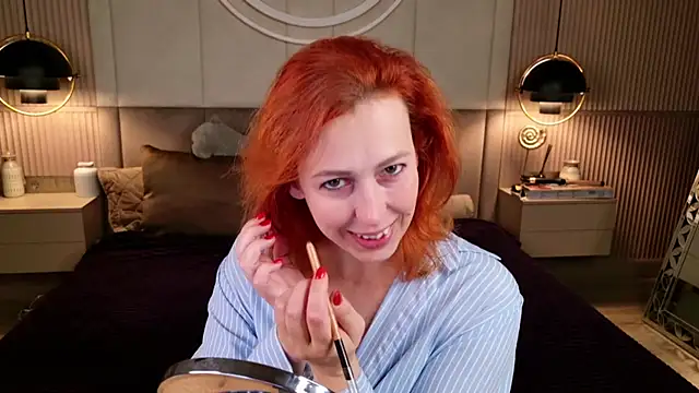 Evie Bennet online show from 9, 9, 2025