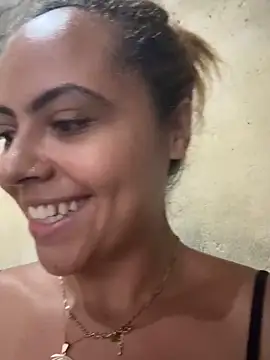 Chloe Leaozinho online show from 13, 3, 2026