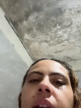 Snapshot of Chloe_Leaozinho chatting on 9, 6, 2026 Chloe Leaozinho online show from 9, 6, 2026